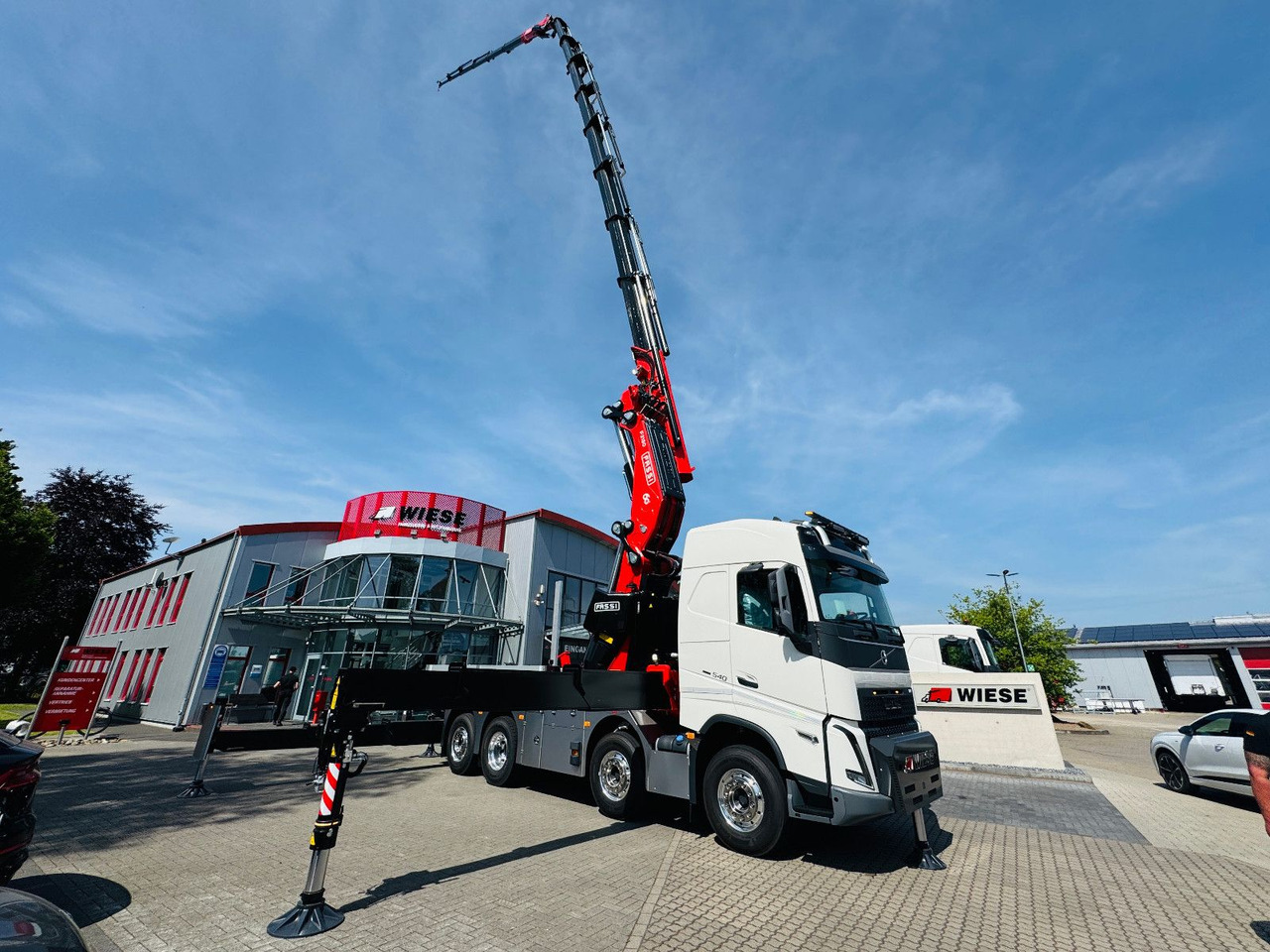Volvo FH 540 mit Fassi F2150RAL Fly Jib + Winde - Vinçli kamyon: fotoğraf 1 Volvo FH 540 mit Fassi F2150RAL Fly Jib + Winde - Vinçli kamyon: fotoğraf 1