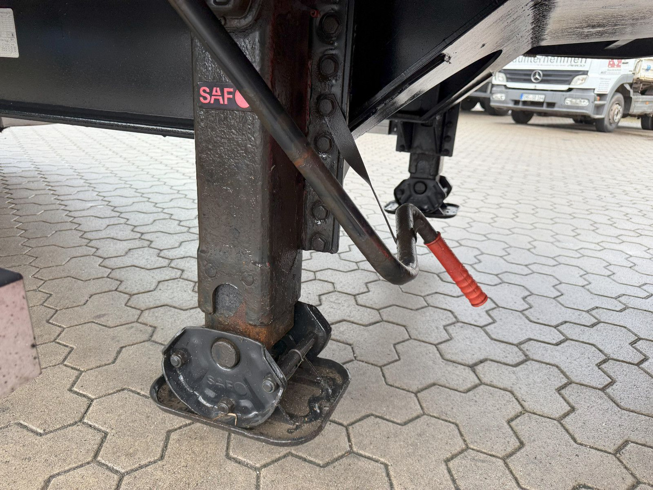 Tenteli dorse Wiese Mega Schiebeplane mit Dhollandia Rampe 9t: fotoğraf 10