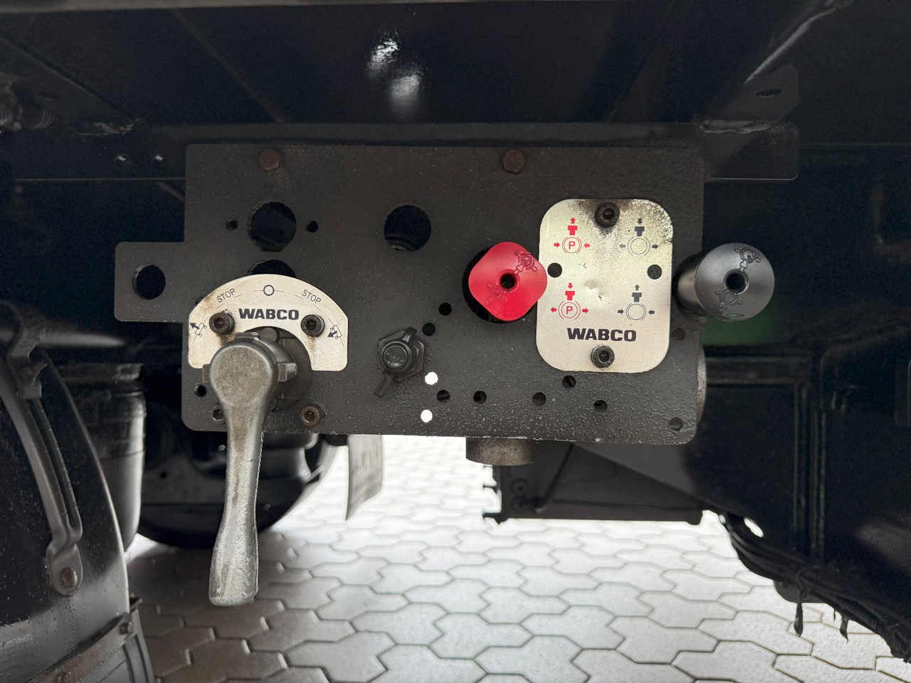 Tenteli dorse Wiese Mega Schiebeplane mit Dhollandia Rampe 9t: fotoğraf 12