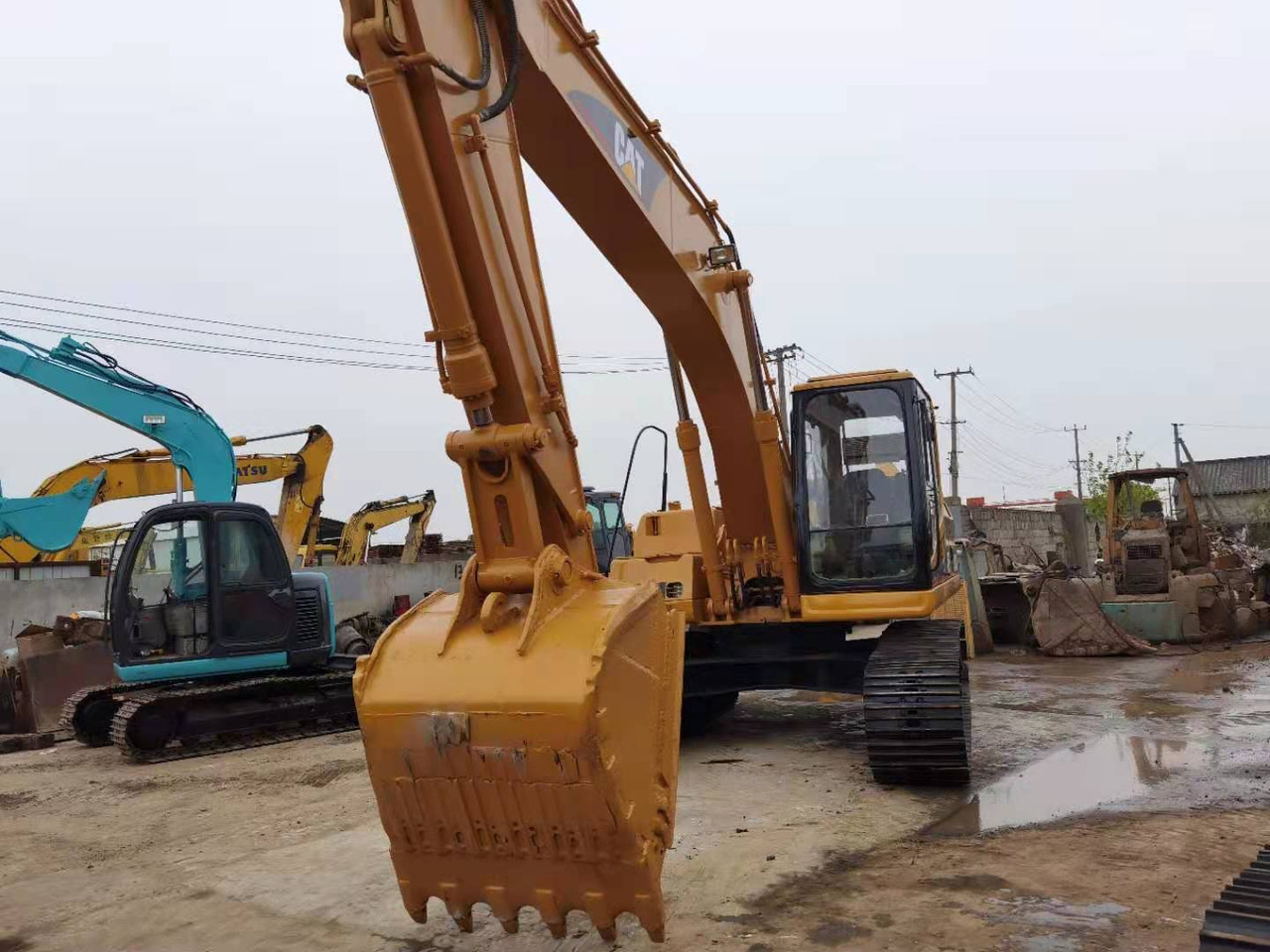 CATERPILLAR 320B - Paletli ekskavatör: fotoğraf 5 CATERPILLAR 320B - Paletli ekskavatör: fotoğraf 5