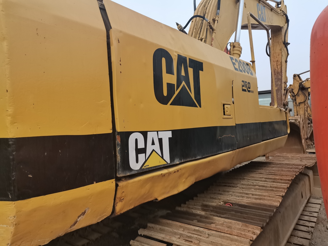 CATERPILLAR CAT-E200 - Paletli ekskavatör: fotoğraf 4 CATERPILLAR CAT-E200 - Paletli ekskavatör: fotoğraf 4