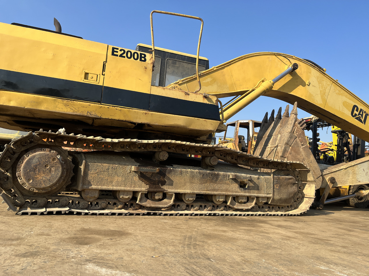 CATERPILLAR E200 - Ekskavatör: fotoğraf 3 CATERPILLAR E200 - Ekskavatör: fotoğraf 3
