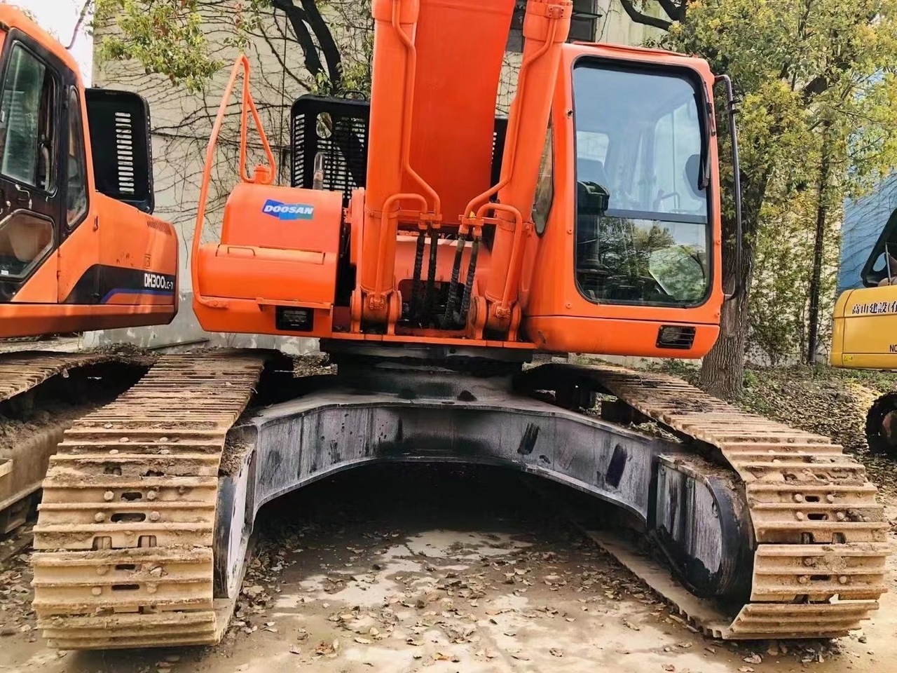 DOOSAN DH420LC-7 - Paletli ekskavatör: fotoğraf 3 DOOSAN DH420LC-7 - Paletli ekskavatör: fotoğraf 3
