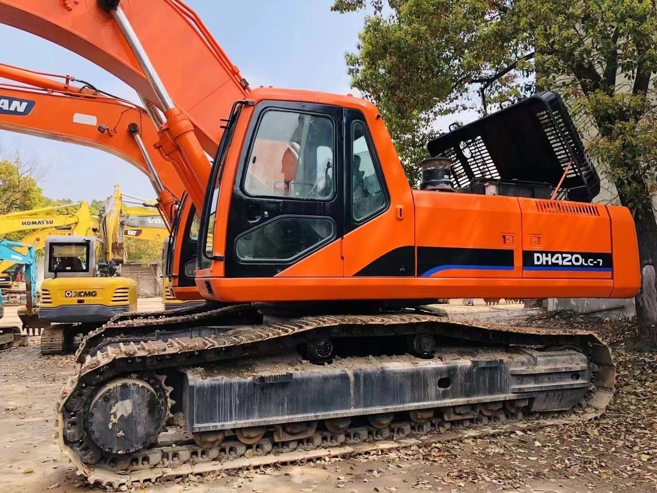 DOOSAN DH420LC-7 - Paletli ekskavatör: fotoğraf 1 DOOSAN DH420LC-7 - Paletli ekskavatör: fotoğraf 1