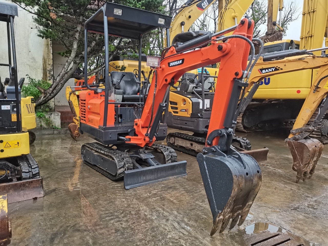 DOOSAN DX18 - Mini ekskavatör: fotoğraf 1 DOOSAN DX18 - Mini ekskavatör: fotoğraf 1