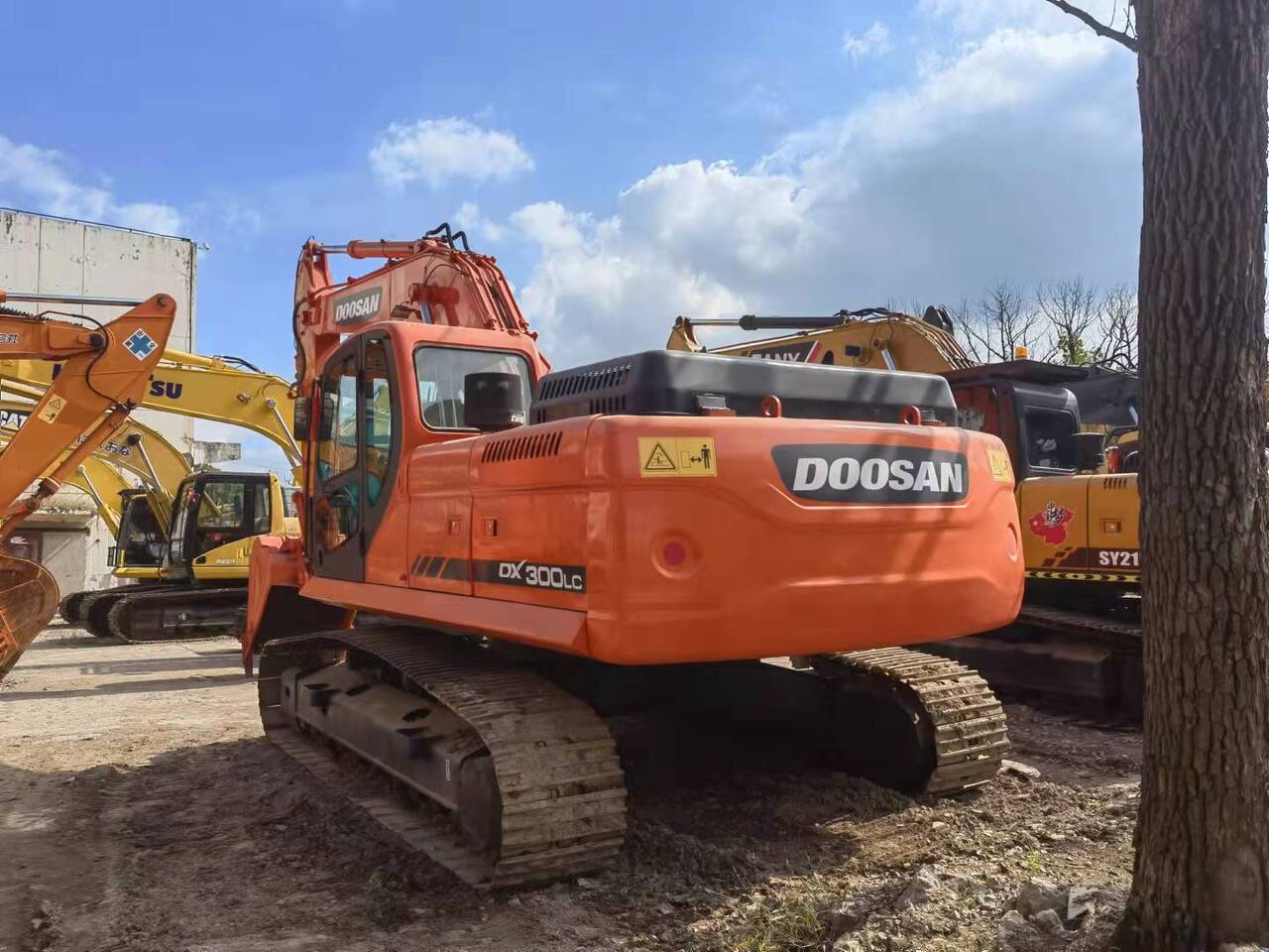 DOOSAN DX300 - Paletli ekskavatör: fotoğraf 5 DOOSAN DX300 - Paletli ekskavatör: fotoğraf 5
