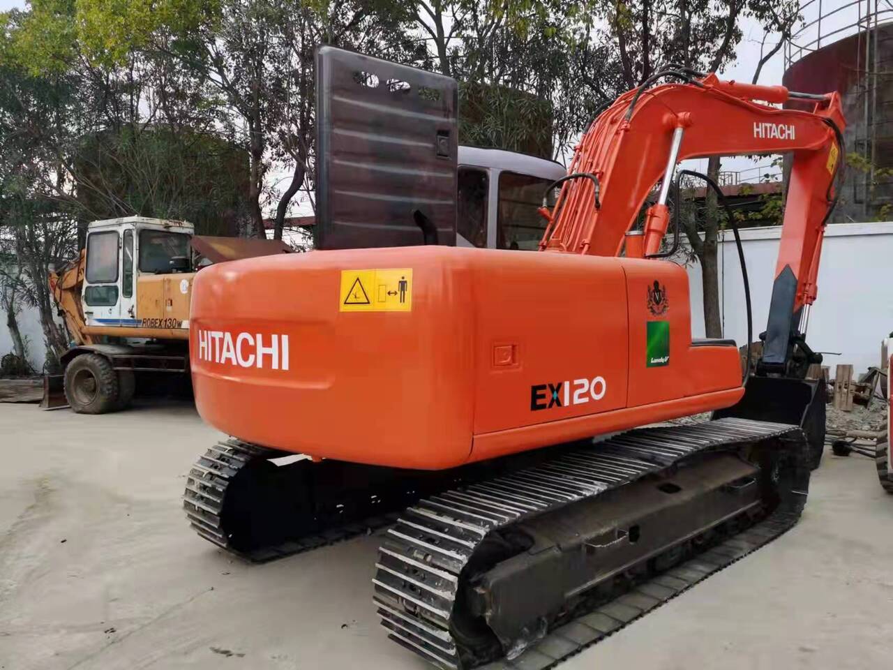HITACHI EX120-5 - Paletli ekskavatör: fotoğraf 2 HITACHI EX120-5 - Paletli ekskavatör: fotoğraf 2