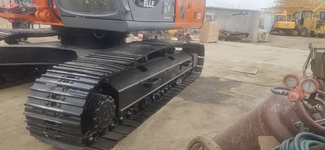 HITACHI EX230-5 - Paletli ekskavatör: fotoğraf 5 HITACHI EX230-5 - Paletli ekskavatör: fotoğraf 5