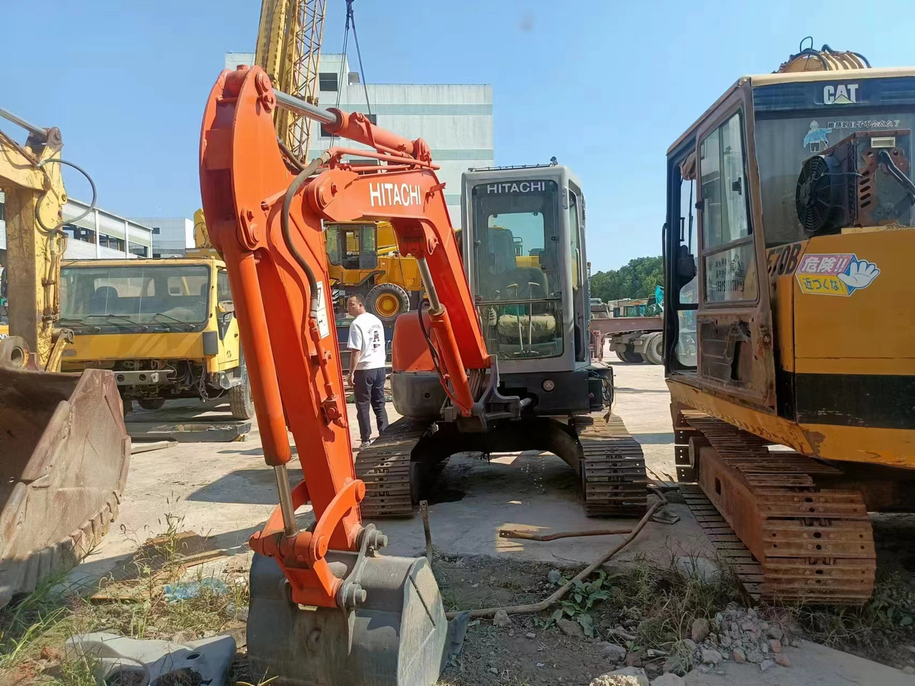 HITACHI ZX40U - Paletli ekskavatör: fotoğraf 2 HITACHI ZX40U - Paletli ekskavatör: fotoğraf 2