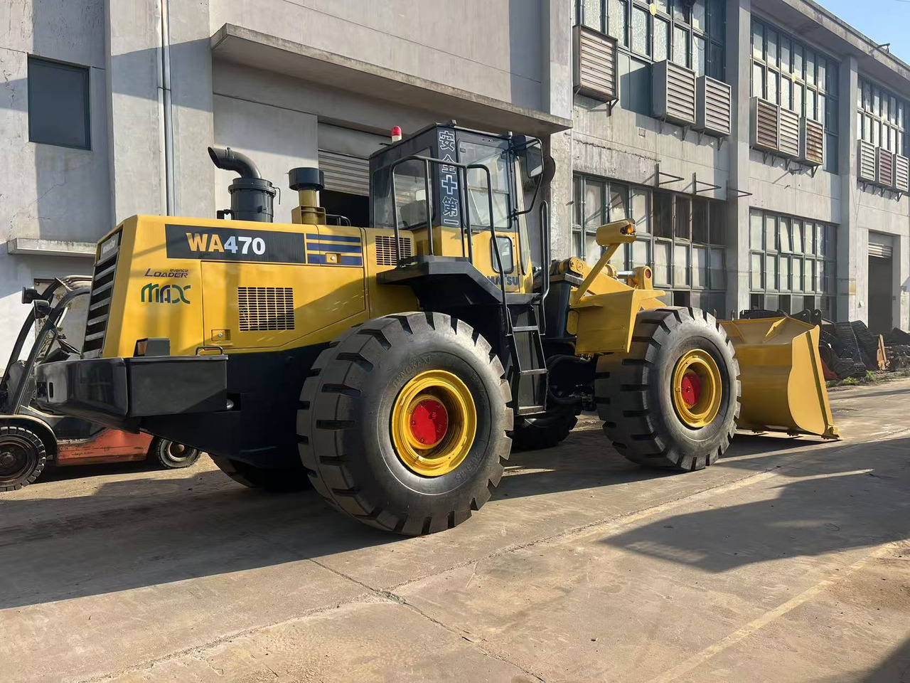 Komatsu WA470-3 - Tekerlekli yükleyici: fotoğraf 4 Komatsu WA470-3 - Tekerlekli yükleyici: fotoğraf 4