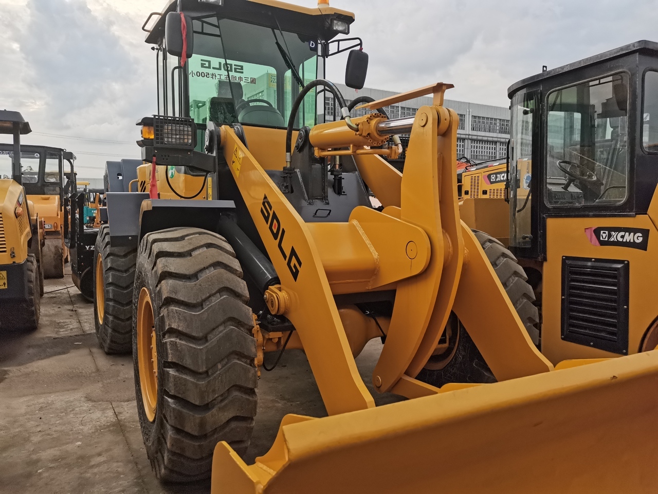 SDLG L933-SDLG-wheel loader - Tekerlekli yükleyici: fotoğraf 1 SDLG L933-SDLG-wheel loader - Tekerlekli yükleyici: fotoğraf 1