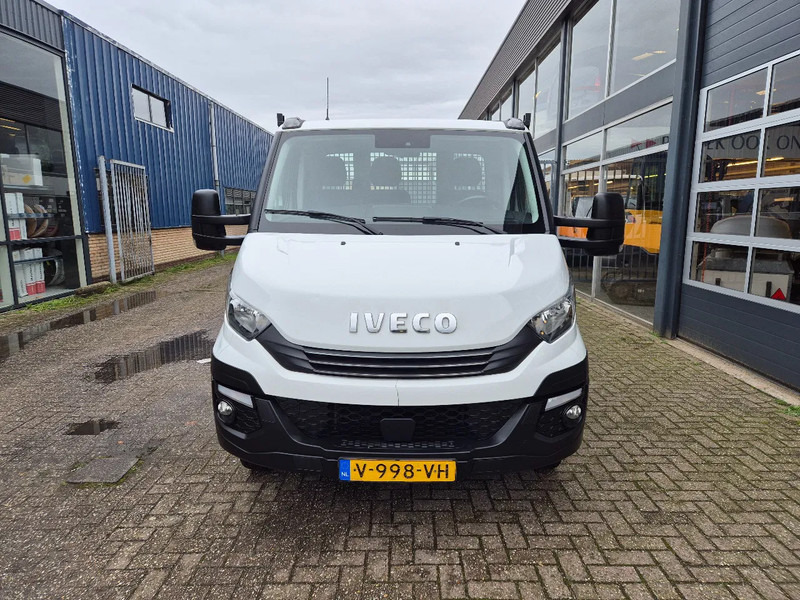 Iveco Daily 50C18 Pritsche 3.0D Euro 6 Hi-Matic GVW 3500 kg - Açık kasa kamyonet: fotoğraf 3 Iveco Daily 50C18 Pritsche 3.0D Euro 6 Hi-Matic GVW 3500 kg - Açık kasa kamyonet: fotoğraf 3