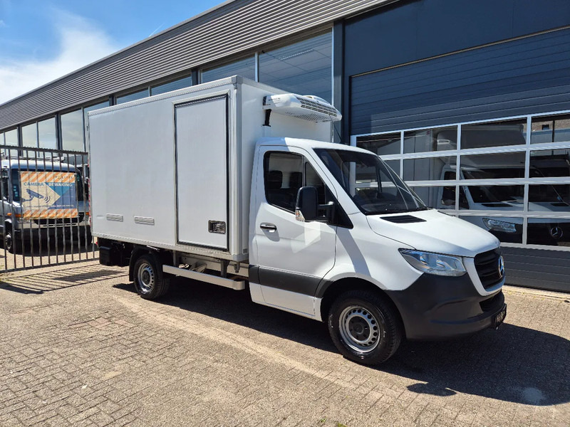 Mercedes-Benz Sprinter 315 CDI/ Kuhlkoffer/ TK V300 MAX/ LBW/ Stby230 - Frigorifik kamyonet: fotoğraf 1 Mercedes-Benz Sprinter 315 CDI/ Kuhlkoffer/ TK V300 MAX/ LBW/ Stby230 - Frigorifik kamyonet: fotoğraf 1