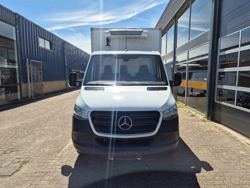 Mercedes-Benz Sprinter 315 CDI/ Kuhlkoffer/ TK V300 MAX/ LBW/ Stby230 - Frigorifik kamyonet: fotoğraf 4 Mercedes-Benz Sprinter 315 CDI/ Kuhlkoffer/ TK V300 MAX/ LBW/ Stby230 - Frigorifik kamyonet: fotoğraf 4