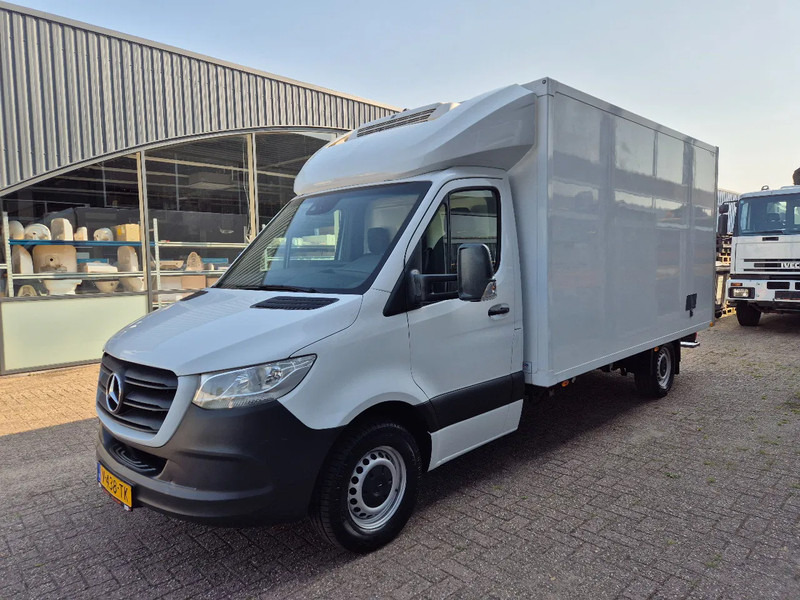 Mercedes-Benz Sprinter 316 CDI Kuhlkoffer Thermoking V300MAX st 230V Euro 6D (4) - Frigorifik kamyonet: fotoğraf 5 Mercedes-Benz Sprinter 316 CDI Kuhlkoffer Thermoking V300MAX st 230V Euro 6D (4) - Frigorifik kamyonet: fotoğraf 5