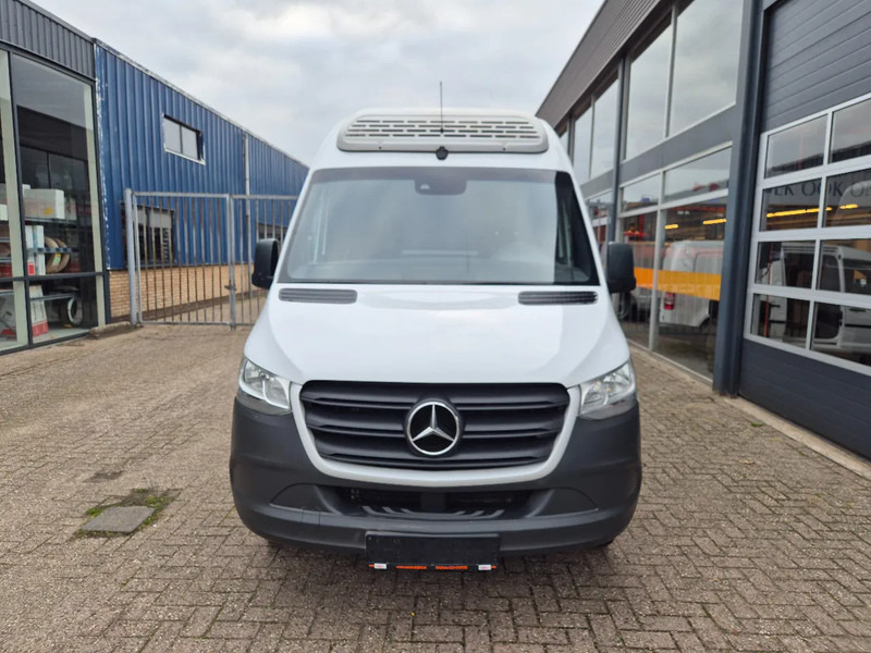 Mercedes-Benz Sprinter 519 CDI/ Kuhlwagen/ L3H2/ TK V300 MAX/ EURO 6E - Frigorifik kamyonet: fotoğraf 4 Mercedes-Benz Sprinter 519 CDI/ Kuhlwagen/ L3H2/ TK V300 MAX/ EURO 6E - Frigorifik kamyonet: fotoğraf 4