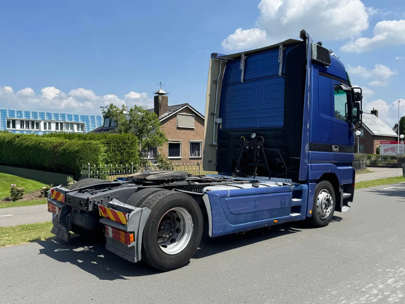 Mercedes-Benz Actros 1848 V8 EPS 3 PEDAL WITH RETARDER AND AIRCO - Çekici: fotoğraf 4 Mercedes-Benz Actros 1848 V8 EPS 3 PEDAL WITH RETARDER AND AIRCO - Çekici: fotoğraf 4