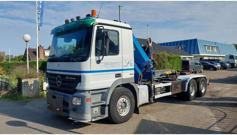 Mercedes-Benz Actros 2641 EPS 3 pedal 6x4 Container crane - Vinçli kamyon: fotoğraf 1 Mercedes-Benz Actros 2641 EPS 3 pedal 6x4 Container crane - Vinçli kamyon: fotoğraf 1