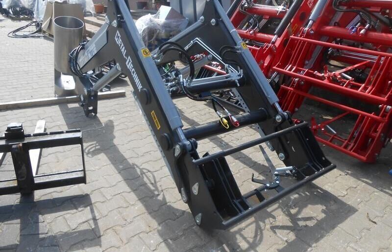 Metal-Technik Frontlader für Claas/ Front loader/ Ładowacz TUR - Traktör ön yükleyici - Tarım araçları: fotoğraf 3 Metal-Technik Frontlader für Claas/ Front loader/ Ładowacz TUR - Traktör ön yükleyici - Tarım araçları: fotoğraf 3