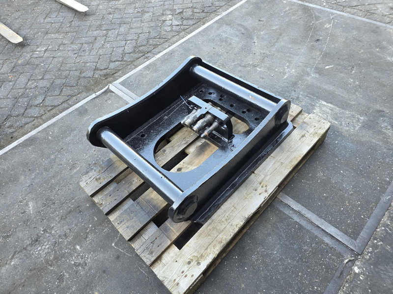 Fuchs fqc sennebogen adaptor plate FQC liebherr sennebogen fqc plate shear - Çabuk bağlantı - İş makinaları: fotoğraf 5 Fuchs fqc sennebogen adaptor plate FQC liebherr sennebogen fqc plate shear - Çabuk bağlantı - İş makinaları: fotoğraf 5