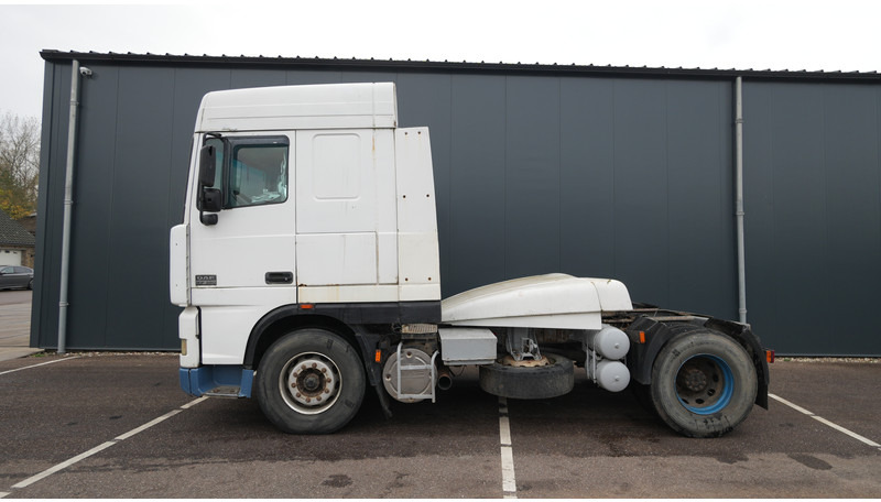 DAF XF 95.380 SC MANUAL GEARBOX EURO 3 - Çekici: fotoğraf 1 DAF XF 95.380 SC MANUAL GEARBOX EURO 3 - Çekici: fotoğraf 1