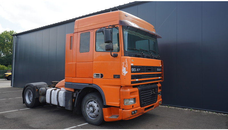 DAF XF 95.380 SC MANUAL GEARBOX - Çekici: fotoğraf 3 DAF XF 95.380 SC MANUAL GEARBOX - Çekici: fotoğraf 3