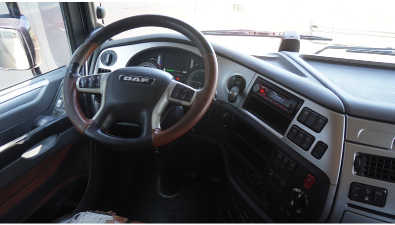 Çekici DAF XF510 FTG 6X2 SSC: fotoğraf 6 Çekici DAF XF510 FTG 6X2 SSC: fotoğraf 6