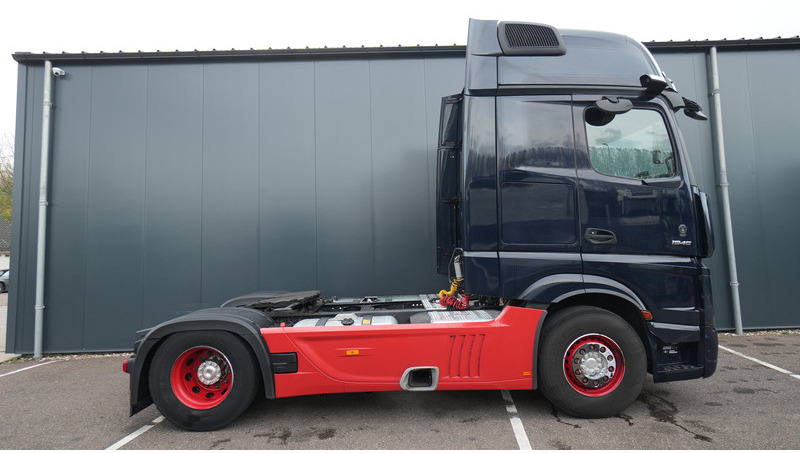 Mercedes-Benz ACTROS 1945 GIGASPACE 649.700KM - Çekici: fotoğraf 2 Mercedes-Benz ACTROS 1945 GIGASPACE 649.700KM - Çekici: fotoğraf 2