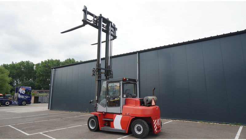 Kalmar DCE 70-6 HE 7 TONS FORKLIFT - İş makinaları: fotoğraf 3 Kalmar DCE 70-6 HE 7 TONS FORKLIFT - İş makinaları: fotoğraf 3
