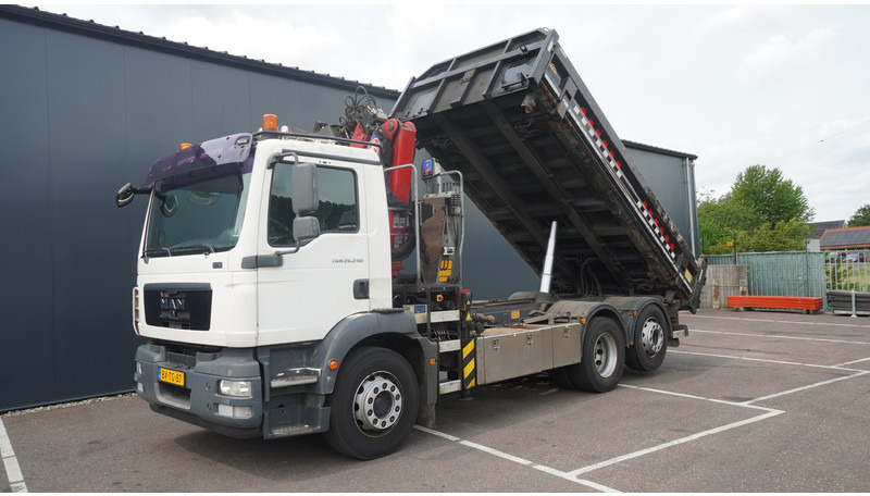 MAN TGM 26.290 TIPPER WITH HMF 1643 Z2 CRANE - Vinçli kamyon: fotoğraf 5 MAN TGM 26.290 TIPPER WITH HMF 1643 Z2 CRANE - Vinçli kamyon: fotoğraf 5
