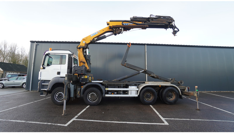 MAN TGS 35.400 8X4 HOOKARM SYSTEM WITH EFFER 305/11/6S - Vinçli kamyon: fotoğraf 1 MAN TGS 35.400 8X4 HOOKARM SYSTEM WITH EFFER 305/11/6S - Vinçli kamyon: fotoğraf 1
