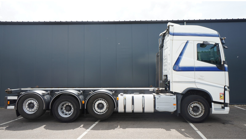 Volvo FH 460 8X2 20 FT CONTAINER TRANSPORT TRUCK - Konteynır taşıyıcı/ Yedek karoser kamyon: fotoğraf 2 Volvo FH 460 8X2 20 FT CONTAINER TRANSPORT TRUCK - Konteynır taşıyıcı/ Yedek karoser kamyon: fotoğraf 2