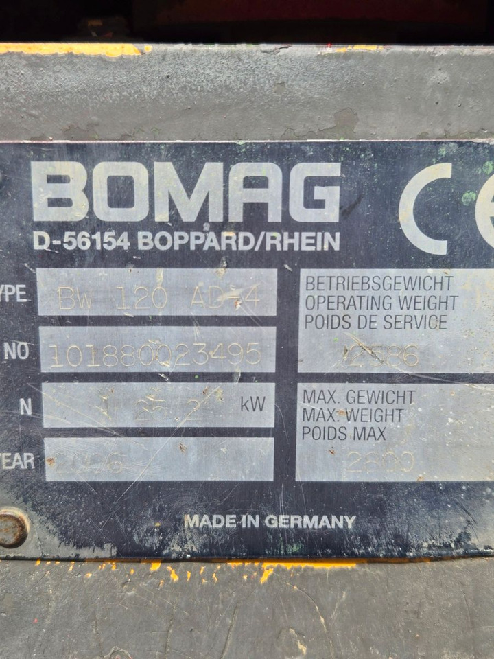 BOMAG BW120 AD-4 - Silindir makinesi: fotoğraf 2 BOMAG BW120 AD-4 - Silindir makinesi: fotoğraf 2