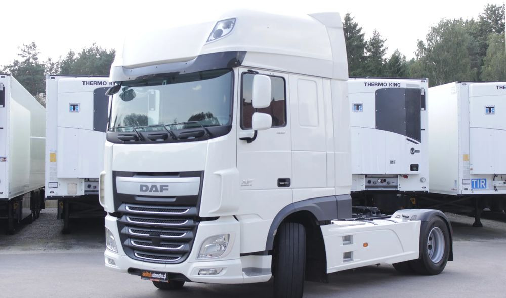 DAF XF 106.460 / SUPER SPACE CAB / AUTOMAT / STANDARD / LODÓWKA / SUPER STAN - Çekici: fotoğraf 1 DAF XF 106.460 / SUPER SPACE CAB / AUTOMAT / STANDARD / LODÓWKA / SUPER STAN - Çekici: fotoğraf 1