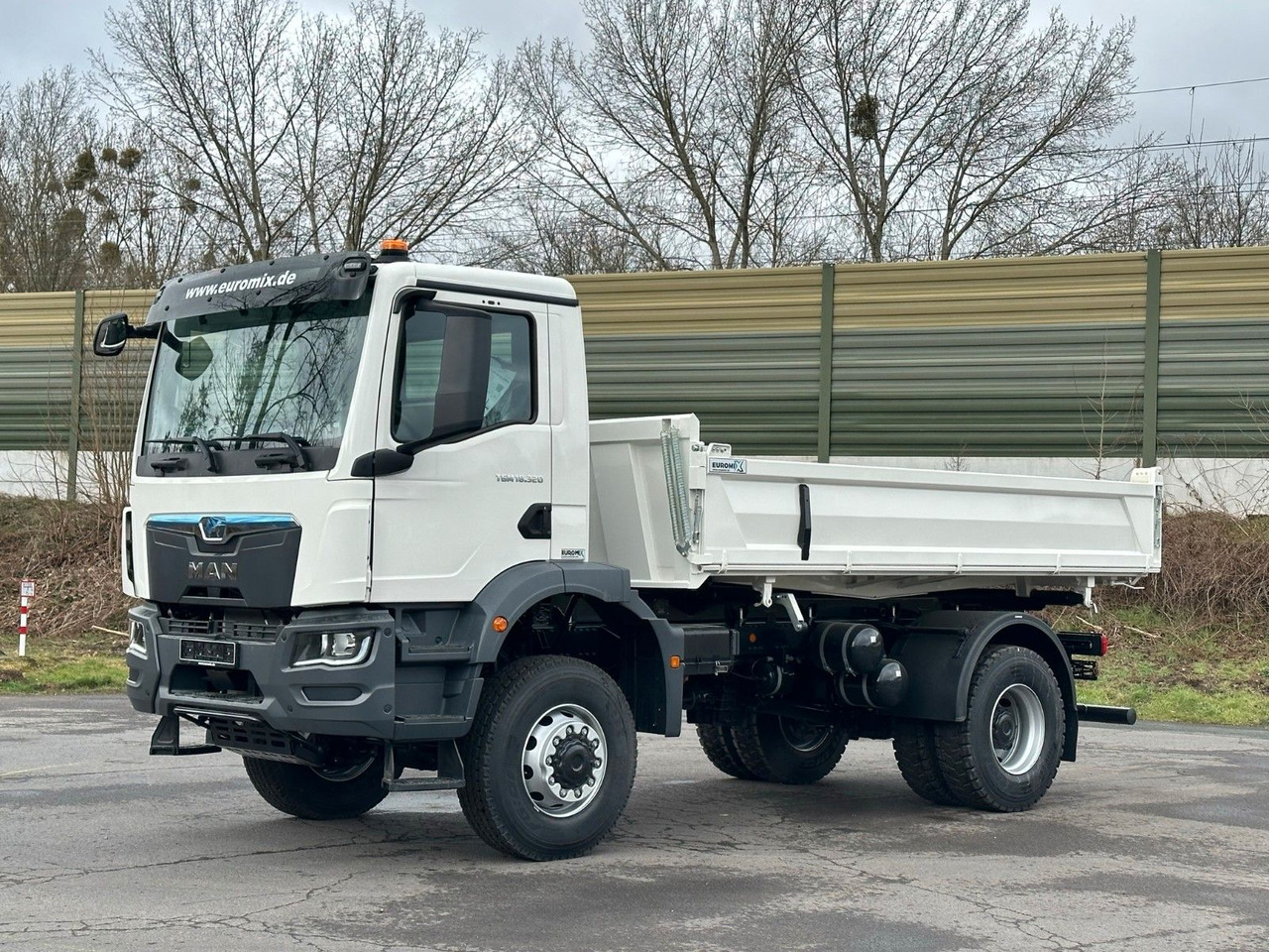 MAN TGM 18.320 4X4 Euro 6e Euromix 3-Seiten-Kipper - Damperli kamyon: fotoğraf 2 MAN TGM 18.320 4X4 Euro 6e Euromix 3-Seiten-Kipper - Damperli kamyon: fotoğraf 2