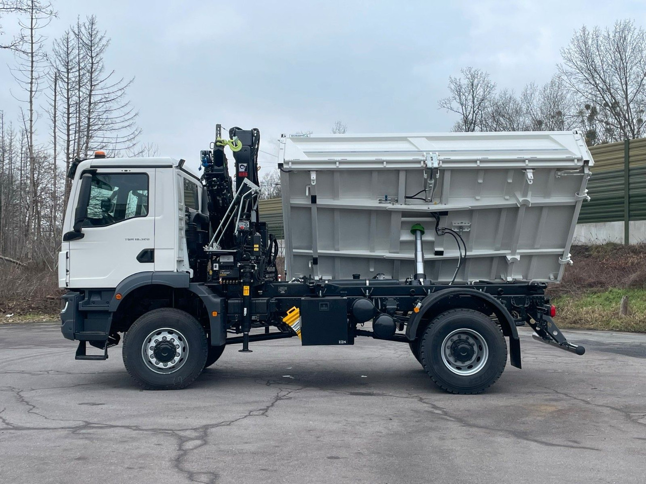 MAN TGM 18.320 4x4 Euro6e Hiab X-HiDuo 138DS-3 - Damperli kamyon, Vinçli kamyon: fotoğraf 3 MAN TGM 18.320 4x4 Euro6e Hiab X-HiDuo 138DS-3 - Damperli kamyon, Vinçli kamyon: fotoğraf 3