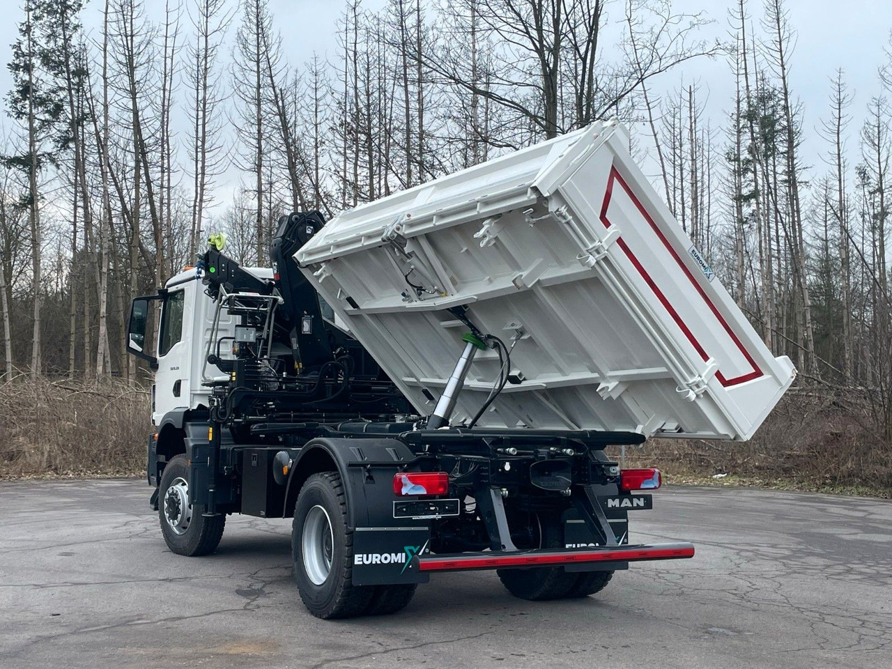 MAN TGM 18.320 4x4 Euro6e Hiab X-HiDuo 138DS-3 - Damperli kamyon, Vinçli kamyon: fotoğraf 4 MAN TGM 18.320 4x4 Euro6e Hiab X-HiDuo 138DS-3 - Damperli kamyon, Vinçli kamyon: fotoğraf 4