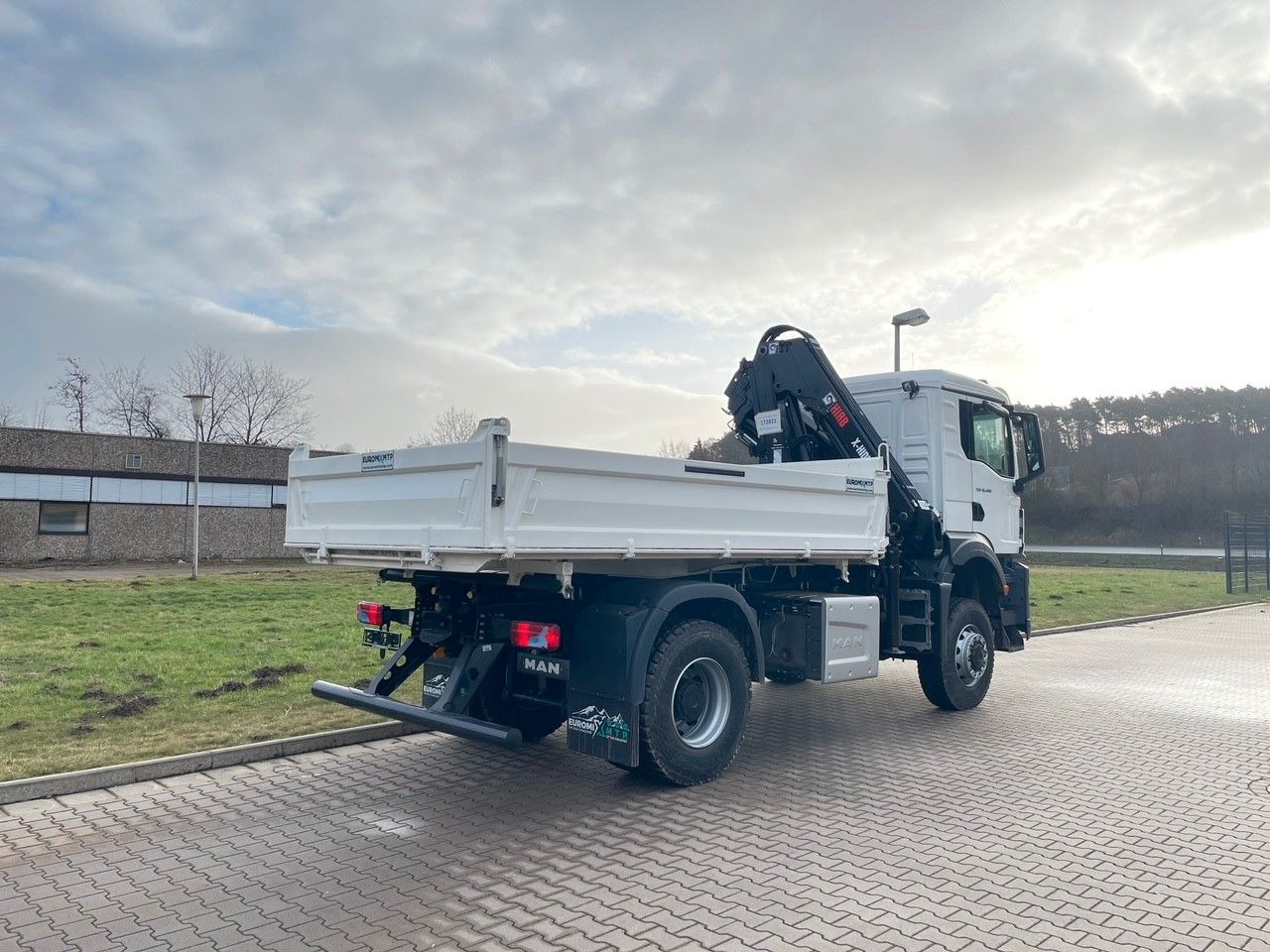 MAN TGS 18.400 TG3 4x4 Euro6e Hiab X-HiDuo 138DS-4 - Damperli kamyon, Vinçli kamyon: fotoğraf 3 MAN TGS 18.400 TG3 4x4 Euro6e Hiab X-HiDuo 138DS-4 - Damperli kamyon, Vinçli kamyon: fotoğraf 3