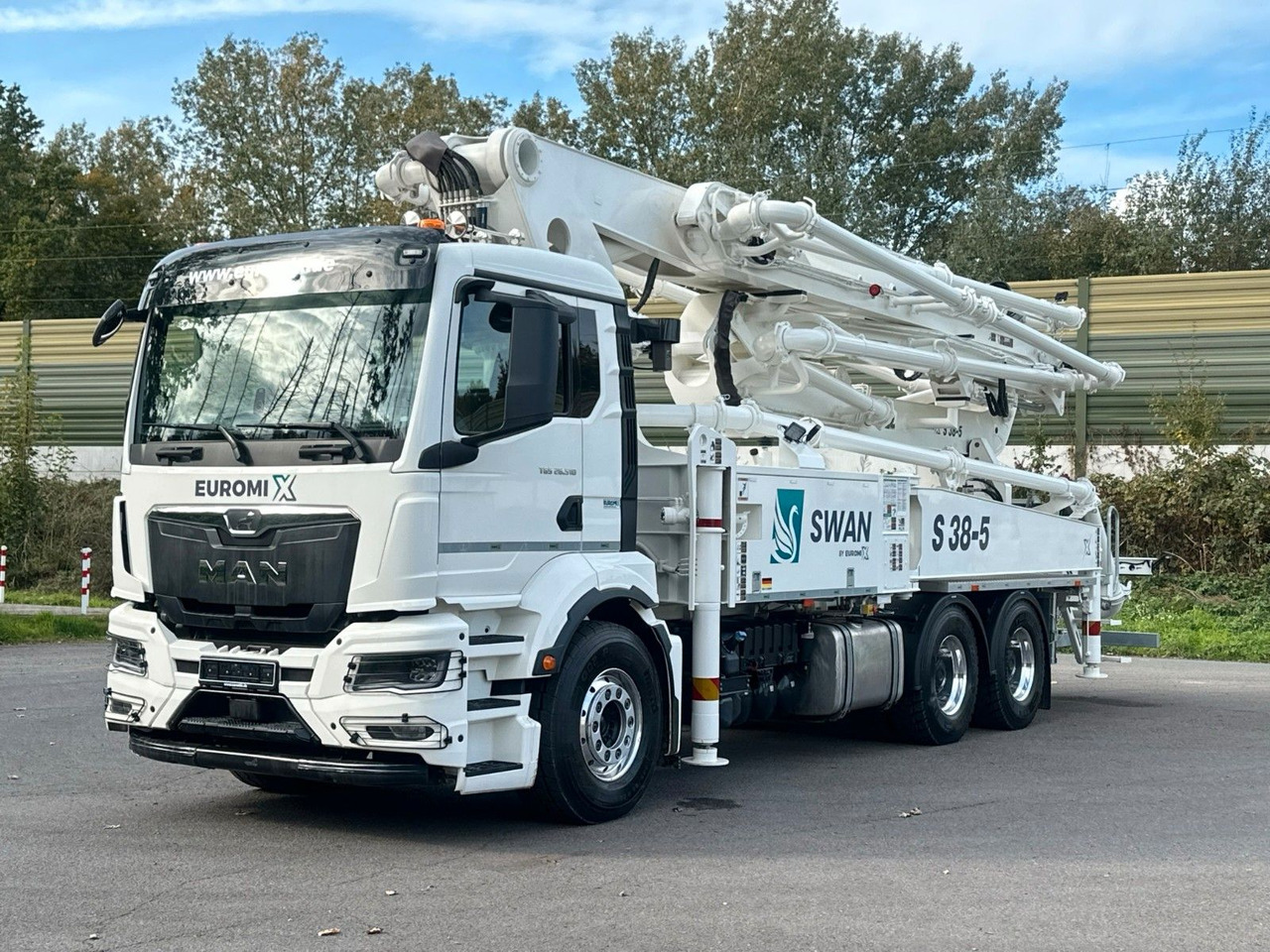 MAN TGS 26.510 6x4 SWAN TSP 38-5 160RZ ( 38m ) MAN TGS 26.510 6x4 SWAN TSP 38-5 160RZ ( 38m ) - Mobil beton pompası: fotoğraf 1 MAN TGS 26.510 6x4 SWAN TSP 38-5 160RZ ( 38m ) MAN TGS 26.510 6x4 SWAN TSP 38-5 160RZ ( 38m ) - Mobil beton pompası: fotoğraf 1