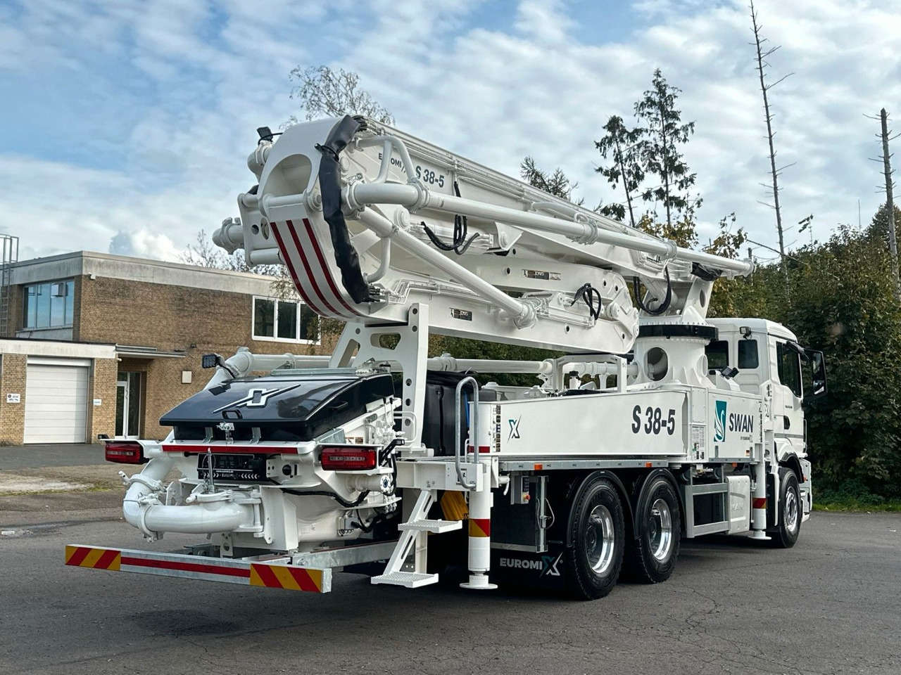 MAN TGS 26.510 6x4 SWAN TSP 38-5 160RZ ( 38m ) MAN TGS 26.510 6x4 SWAN TSP 38-5 160RZ ( 38m ) - Mobil beton pompası: fotoğraf 4 MAN TGS 26.510 6x4 SWAN TSP 38-5 160RZ ( 38m ) MAN TGS 26.510 6x4 SWAN TSP 38-5 160RZ ( 38m ) - Mobil beton pompası: fotoğraf 4