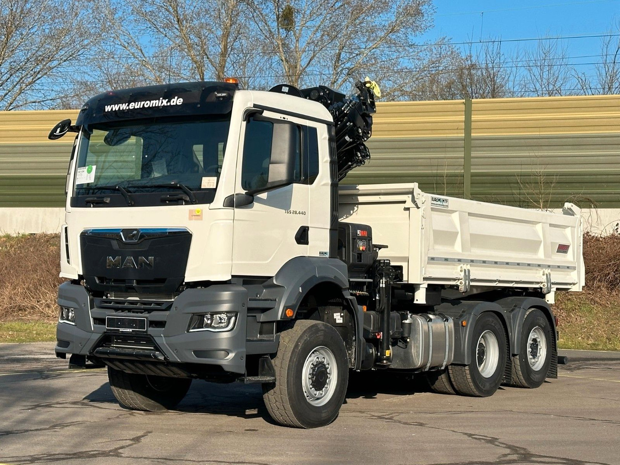 MAN TGS 28.440 6x4-4/3-Seiten- Kipper / Hiab 228-6 - Damperli kamyon, Vinçli kamyon: fotoğraf 2 MAN TGS 28.440 6x4-4/3-Seiten- Kipper / Hiab 228-6 - Damperli kamyon, Vinçli kamyon: fotoğraf 2