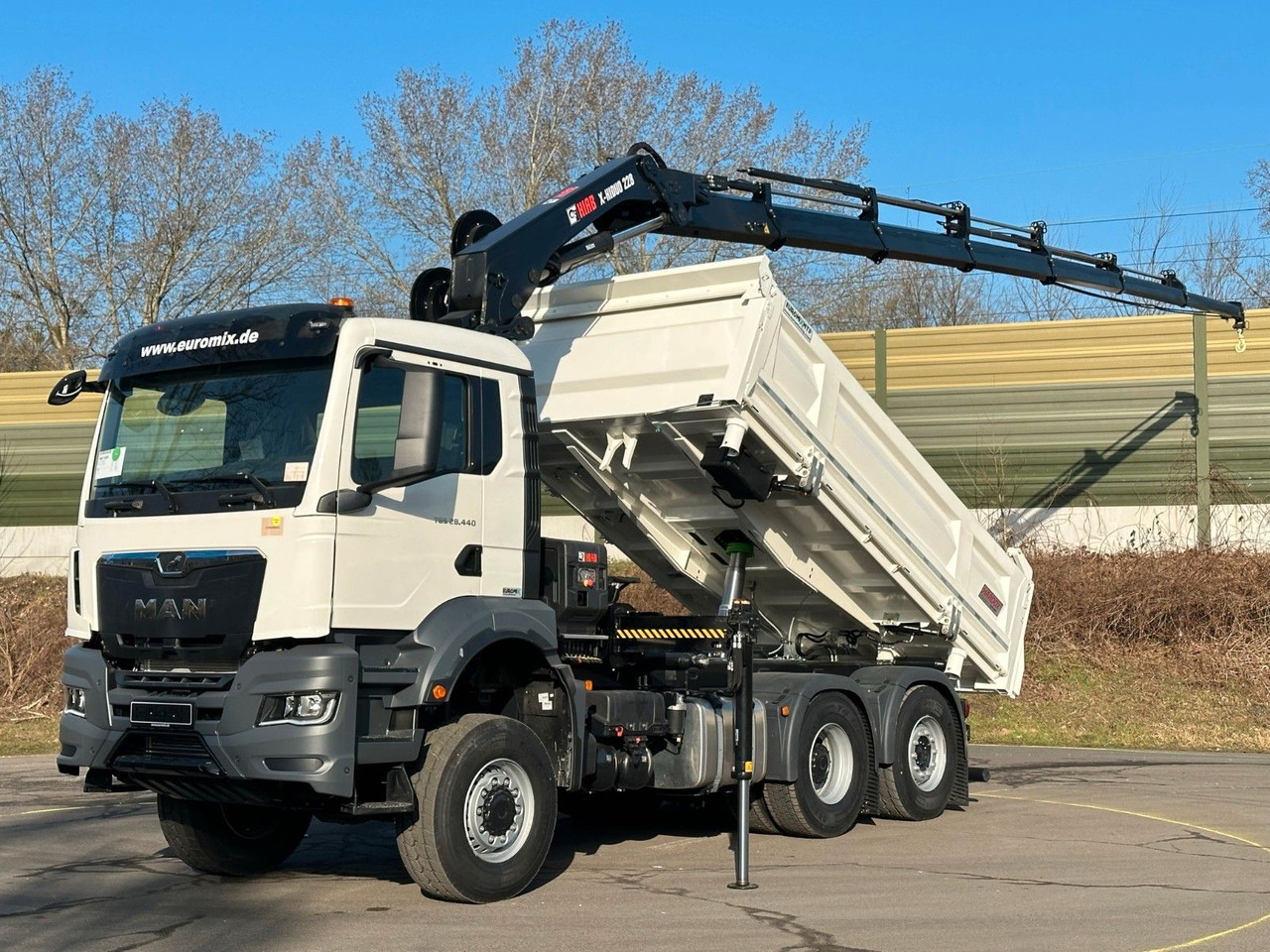 MAN TGS 28.440 6x4-4/3-Seiten- Kipper / Hiab 228-6 - Damperli kamyon, Vinçli kamyon: fotoğraf 1 MAN TGS 28.440 6x4-4/3-Seiten- Kipper / Hiab 228-6 - Damperli kamyon, Vinçli kamyon: fotoğraf 1