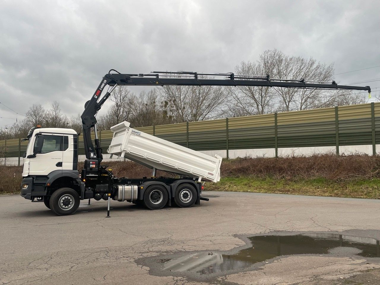 Damperli kamyon, Vinçli kamyon MAN TGS 28.440 6x4-4/3-Seiten- Kipper / Hiab 228-6: fotoğraf 11
