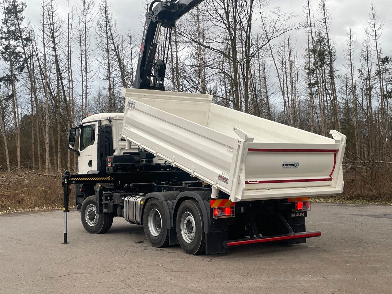 Damperli kamyon, Vinçli kamyon MAN TGS 28.440 6x4-4/3-Seiten- Kipper / Hiab 228-6: fotoğraf 13