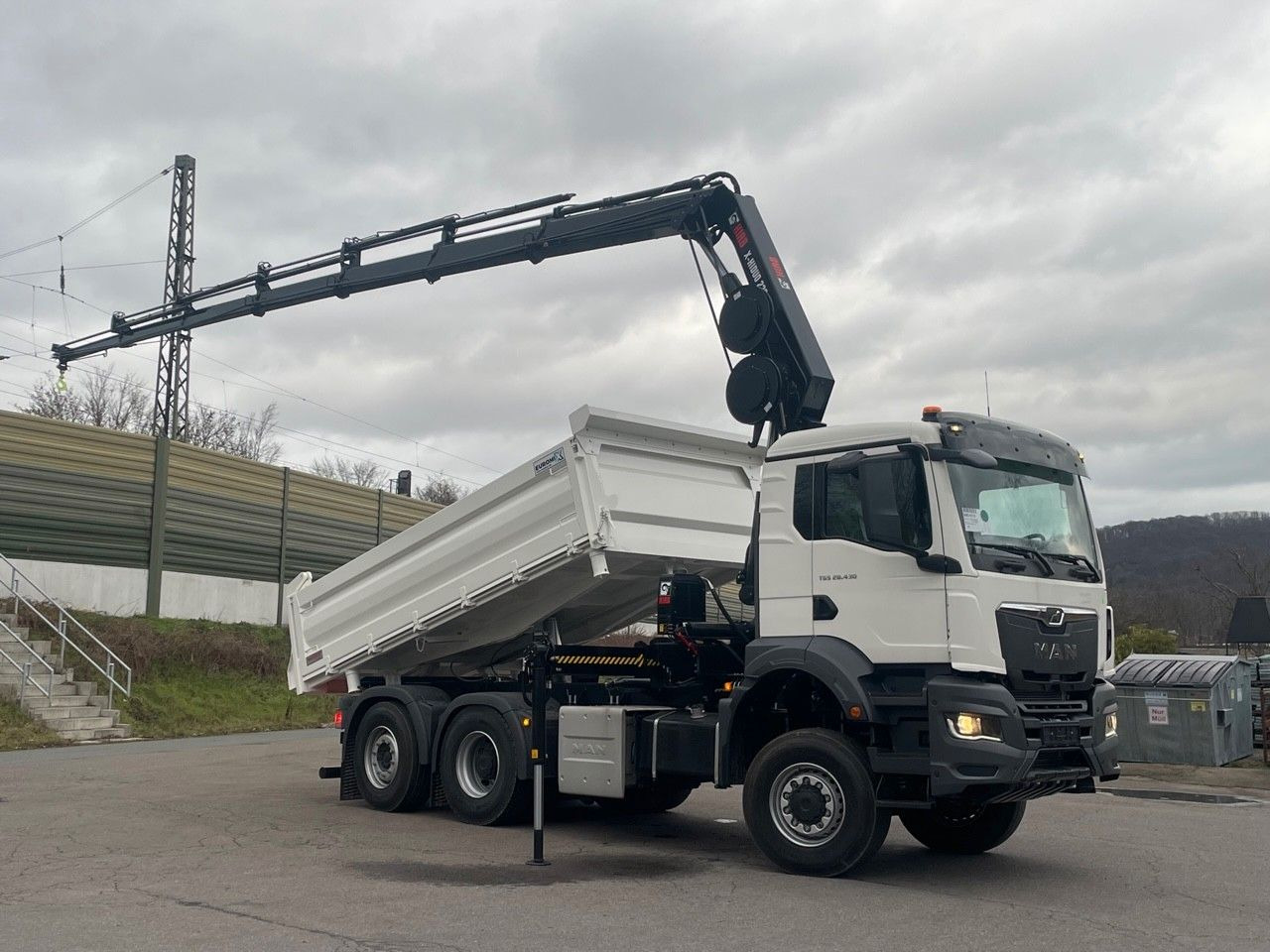 Damperli kamyon, Vinçli kamyon MAN TGS 28.440 6x4-4/3-Seiten- Kipper / Hiab 228-6: fotoğraf 17