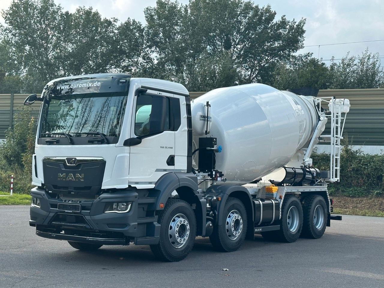 MAN TGS 32.440 8x4 / Euromix MTP EM 9 L - Transmikser: fotoğraf 3 MAN TGS 32.440 8x4 / Euromix MTP EM 9 L - Transmikser: fotoğraf 3