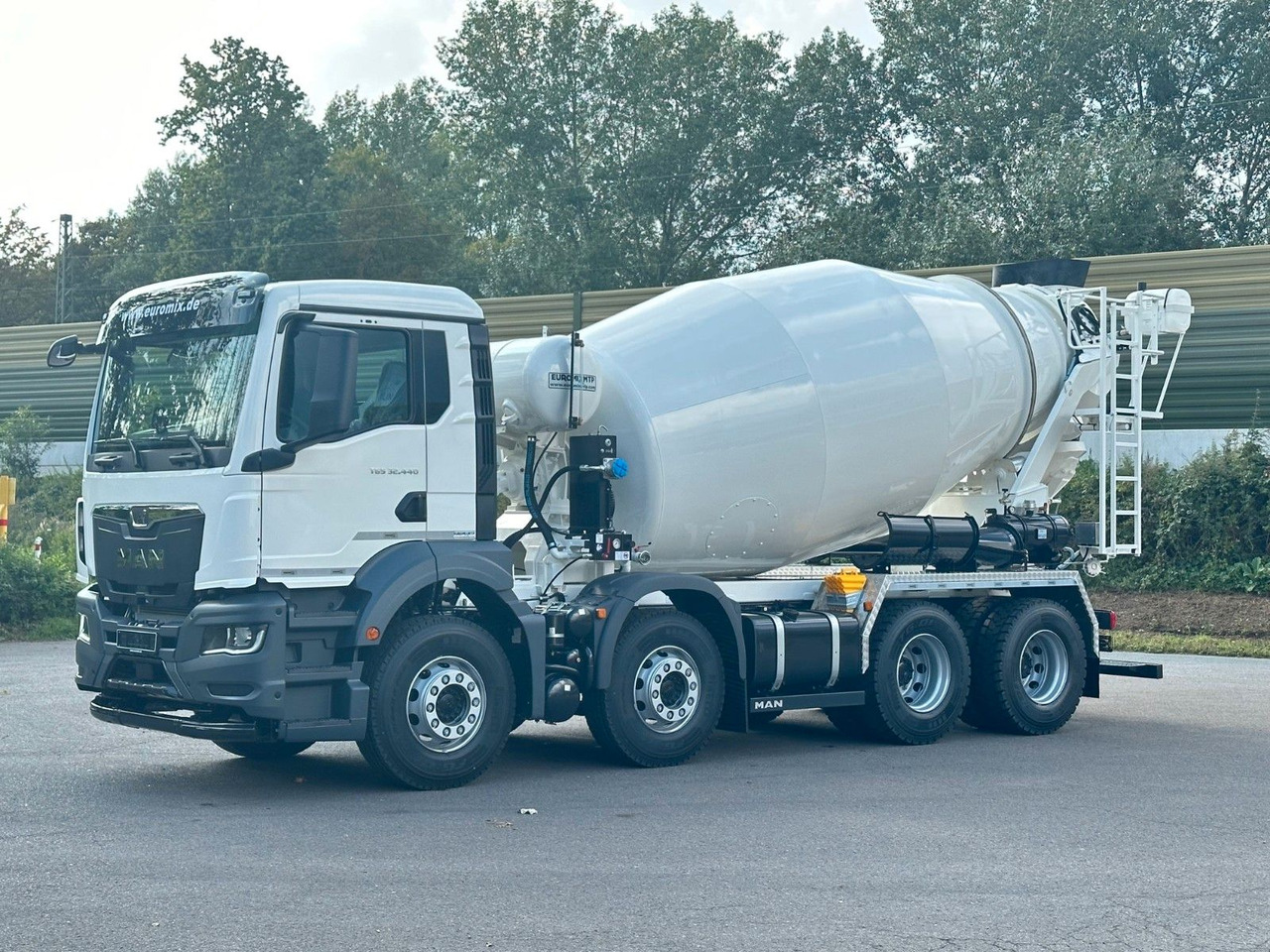 MAN TGS 32.440 8x4 / Euromix MTP EM 9 L - Transmikser: fotoğraf 1 MAN TGS 32.440 8x4 / Euromix MTP EM 9 L - Transmikser: fotoğraf 1