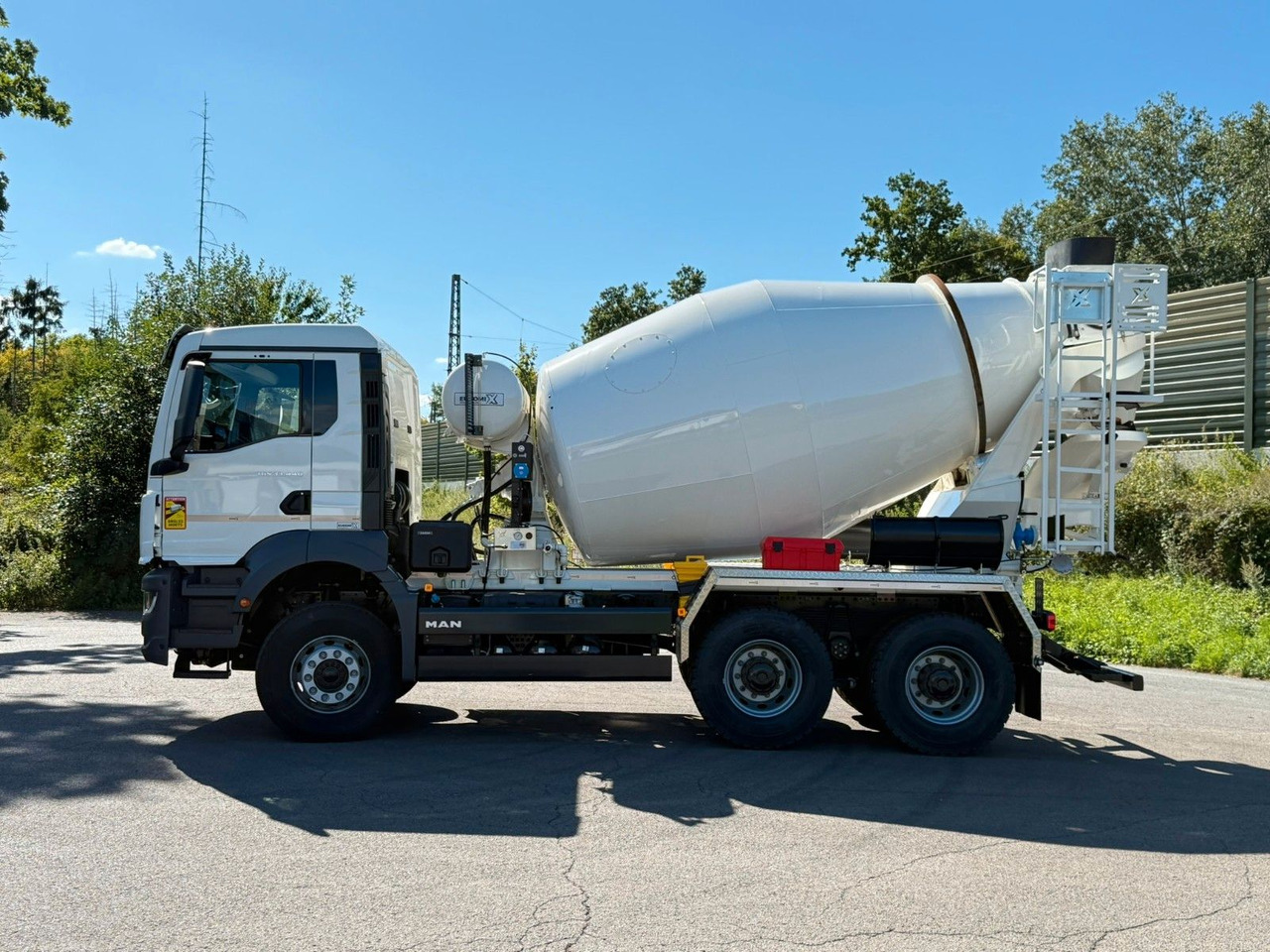 MAN TGS 33.440 / 6X4 Euro6e Euromix MTP EM 7 L - Transmikser: fotoğraf 4 MAN TGS 33.440 / 6X4 Euro6e Euromix MTP EM 7 L - Transmikser: fotoğraf 4