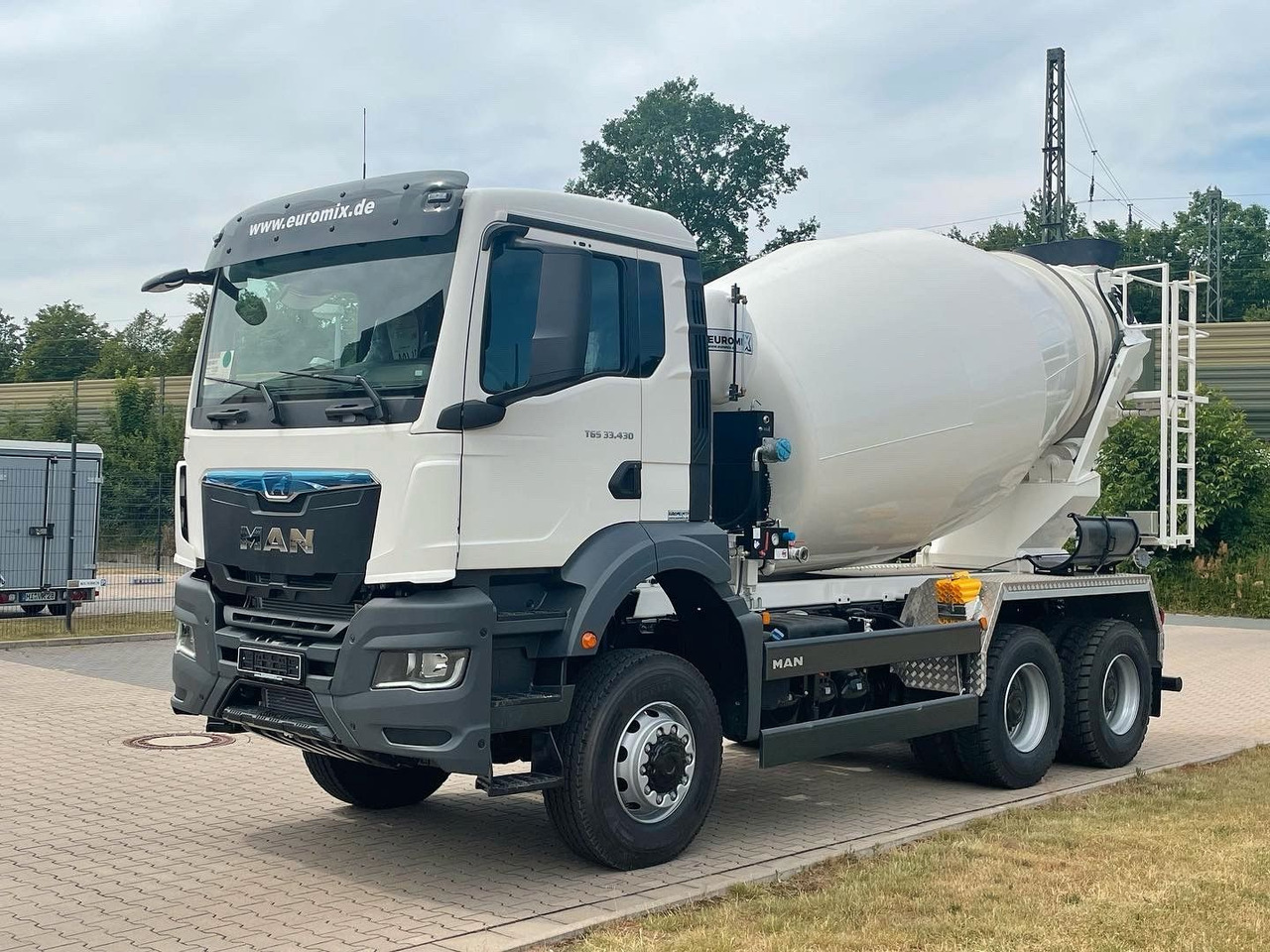 MAN TGS 33.440 / 6X6 Euro6e Euromix MTP EM 7 L - Transmikser: fotoğraf 2 MAN TGS 33.440 / 6X6 Euro6e Euromix MTP EM 7 L - Transmikser: fotoğraf 2