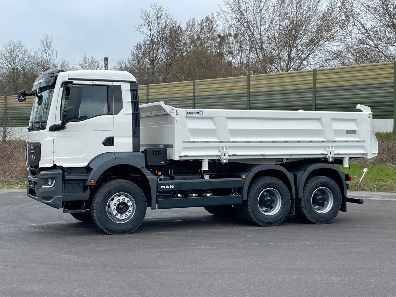 MAN TGS 33.440 6x4 /Euro6 3-Seiten-Kipper EuromixMTP - Damperli kamyon: fotoğraf 4 MAN TGS 33.440 6x4 /Euro6 3-Seiten-Kipper EuromixMTP - Damperli kamyon: fotoğraf 4